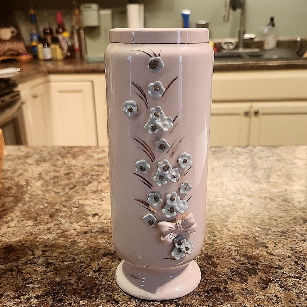 Vintage Pink Thames Ceramic Boudoir Vase